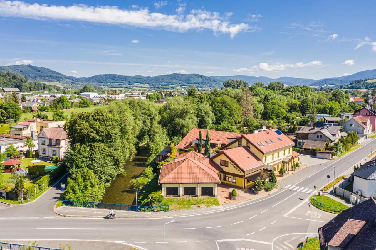 Penzion U Jirsaka Vikýřovice Buitenkant foto